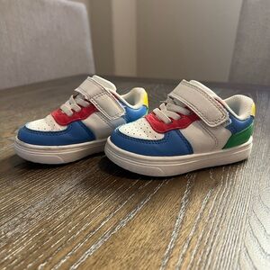 Toddler Sneakers - 5T